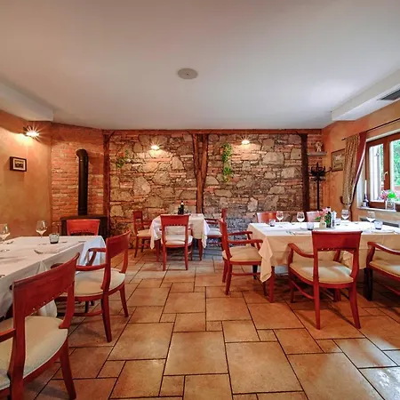 Stancija Kovacici Bed and breakfast 4*