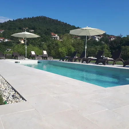 فندق مبيت وإفطار Stancija Kovacici 4*