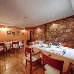 Alojamento de Acomodação e Pequeno-almoço Stancija Kovacici 4*