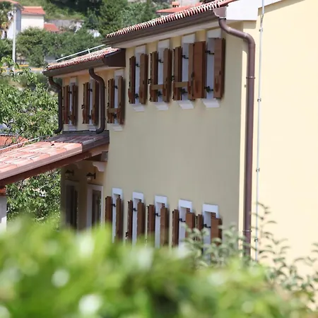 Stancija Kovacici Alojamento de Acomodação e Pequeno-almoço 4*